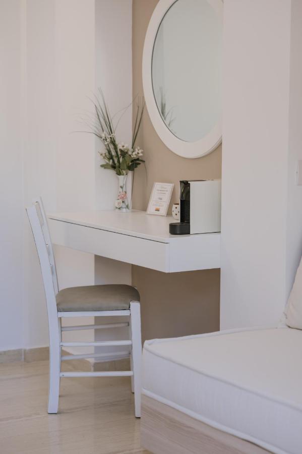 Dora Apartments Agia Pelagia Kythira المظهر الخارجي الصورة